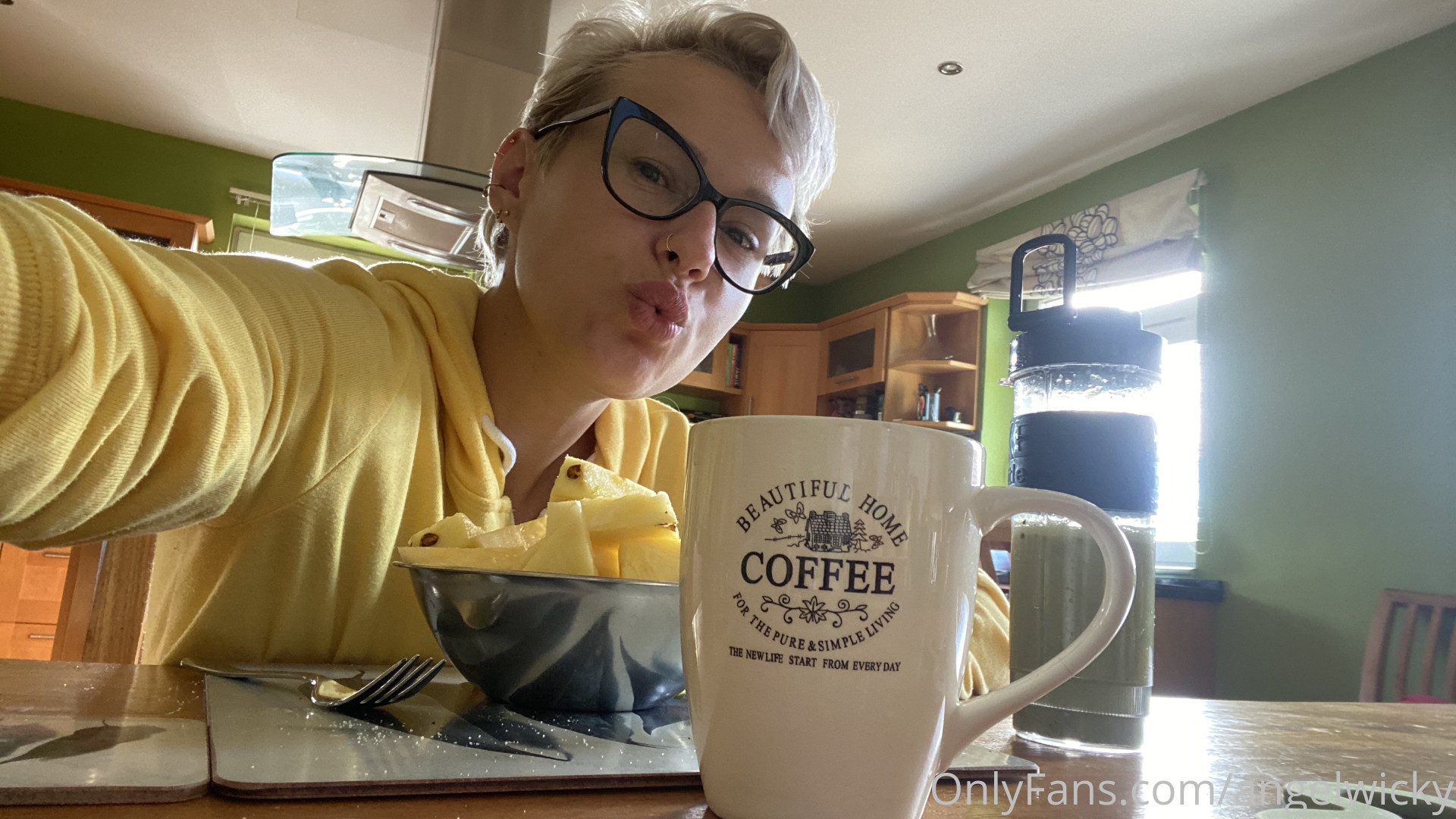 Photo by angelwicky published on November 21,2023 15:43:56 - BestThots