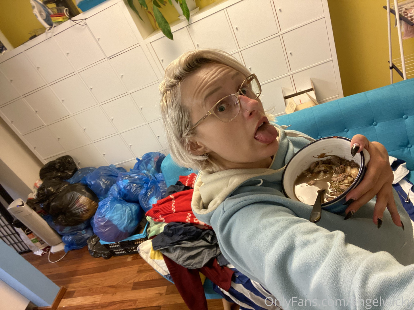 Photo by angelwicky published on November 21,2023 15:44:01 - BestThots