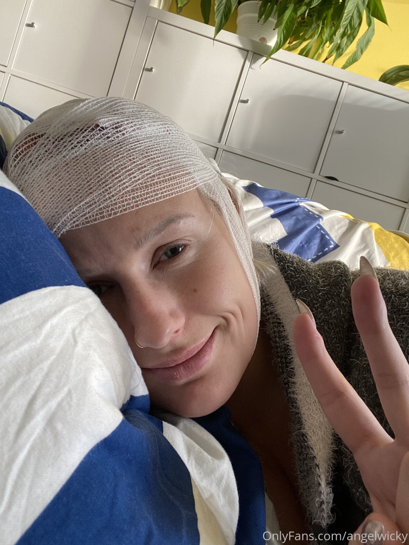 Photo by angelwicky published on November 21,2023 15:48:13 - BestThots