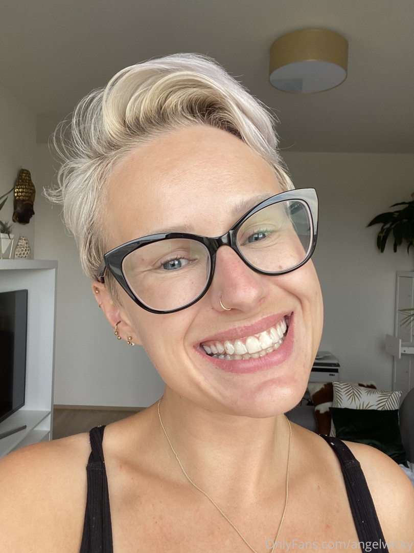 Photo by angelwicky published on November 21,2023 15:48:25 - BestThots