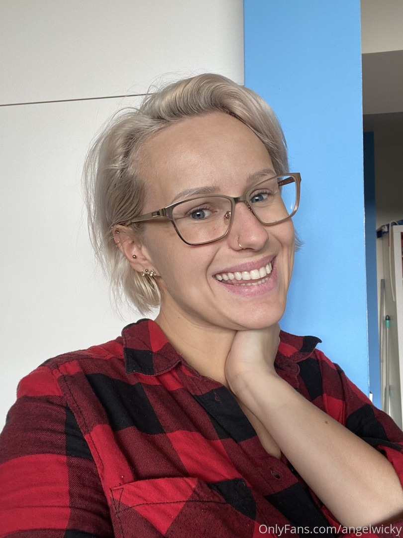 Photo by angelwicky published on November 21,2023 15:48:26 - BestThots