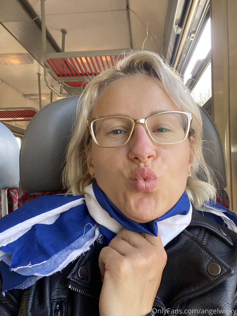 Photo by angelwicky published on November 21,2023 15:48:39 - BestThots