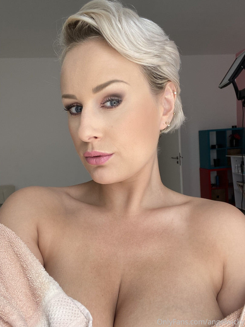 Photo by angelwicky published on November 21,2023 15:49:20 - BestThots