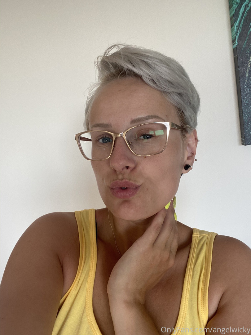 Photo by angelwicky published on November 21,2023 15:49:48 - BestThots