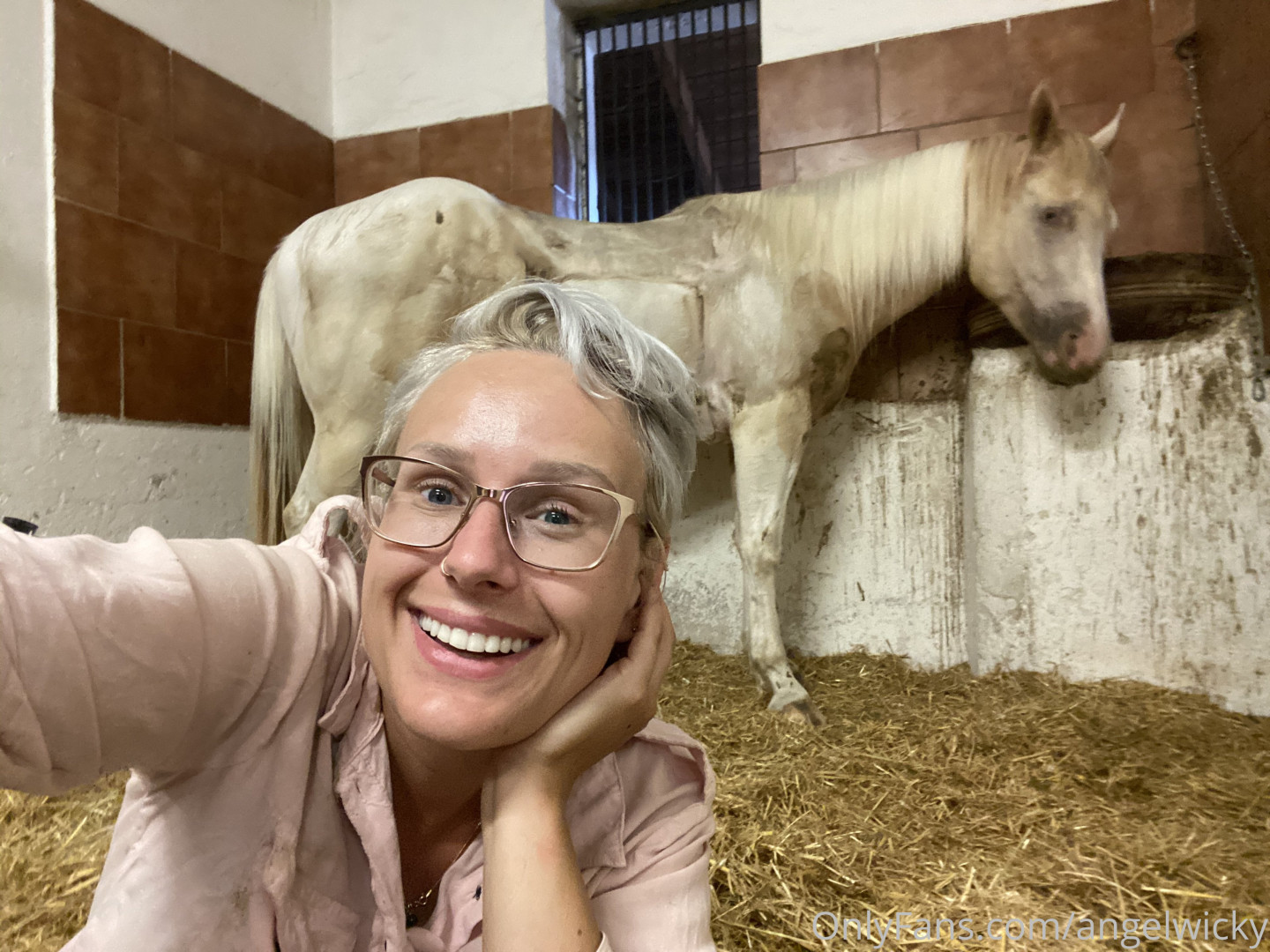 Photo by angelwicky published on November 21,2023 15:50:26 - BestThots