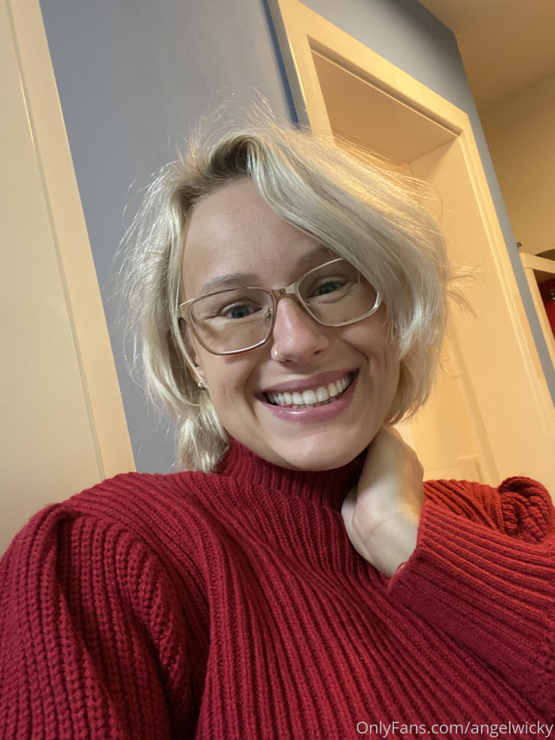 Photo by angelwicky published on November 21,2023 15:50:27 - BestThots