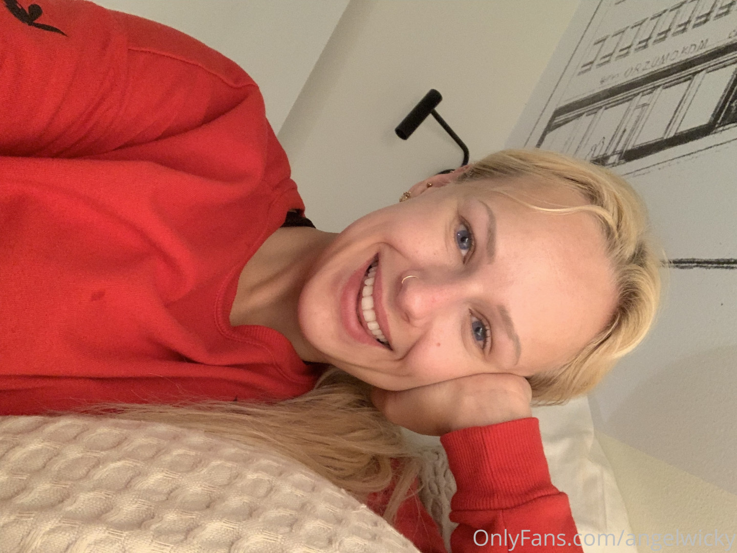 Photo by angelwicky published on November 21,2023 15:50:44 - BestThots