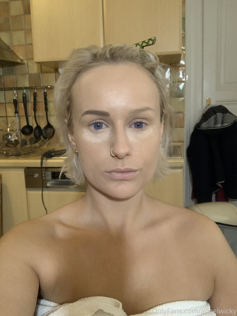 Photo by angelwicky published on November 21,2023 15:50:50 - BestThots