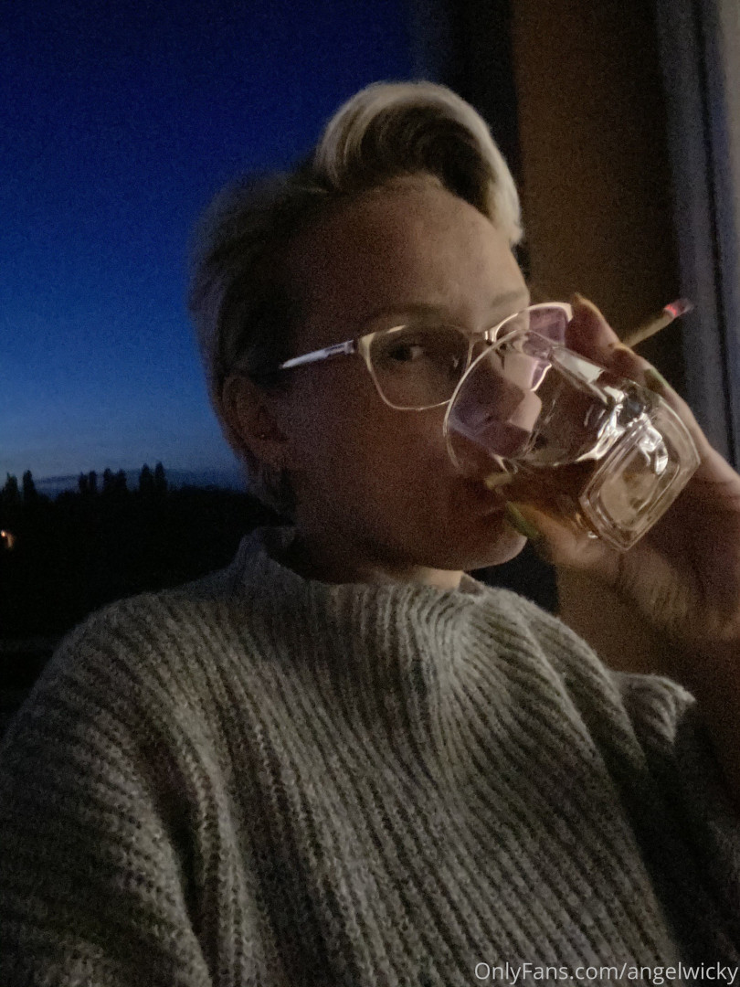 Photo by angelwicky published on November 21,2023 15:51:19 - BestThots