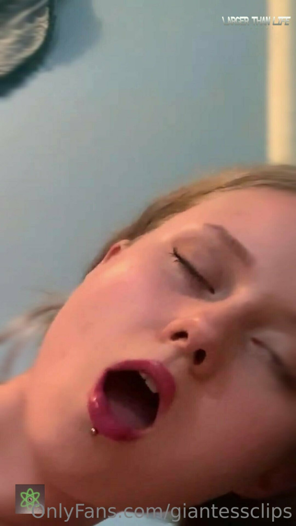 Photo by giantessclips published on January 15,2024 05:20:43 - BestThots