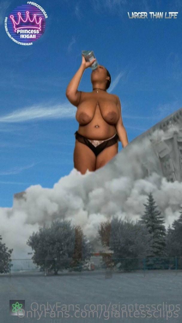 Photo by giantessclips published on January 15,2024 05:21:00 - BestThots