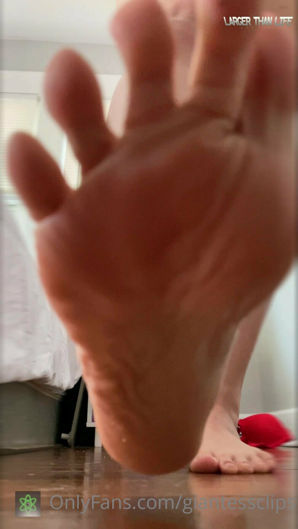 Photo by giantessclips published on January 15,2024 05:24:58 - BestThots