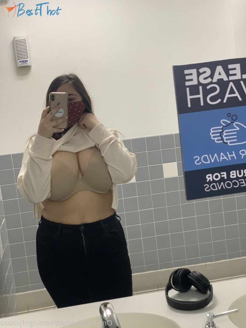 Photo by maybe-you-know-me published on December 23,2024 11:09:27 - BestThots