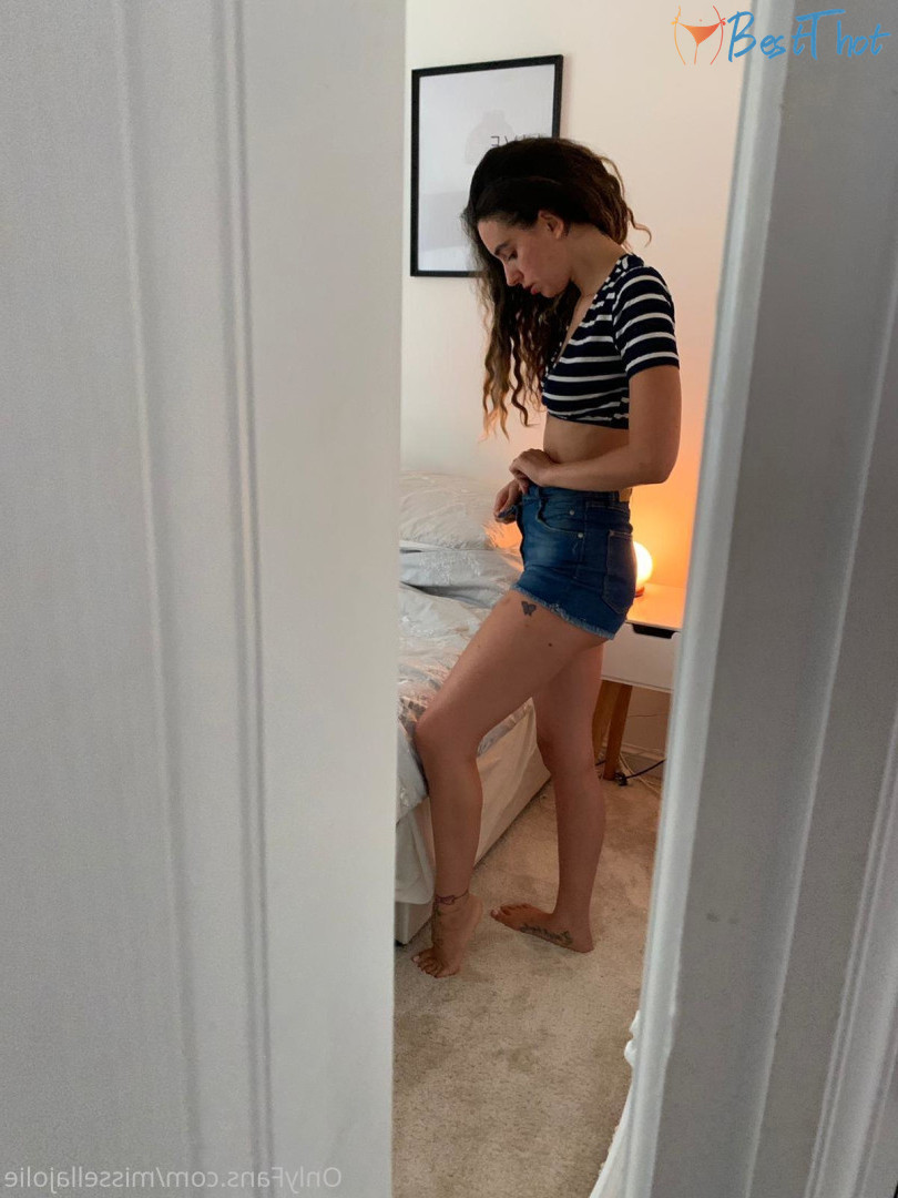 Photo by missellajolie published on December 22,2024 11:08:30 - BestThots