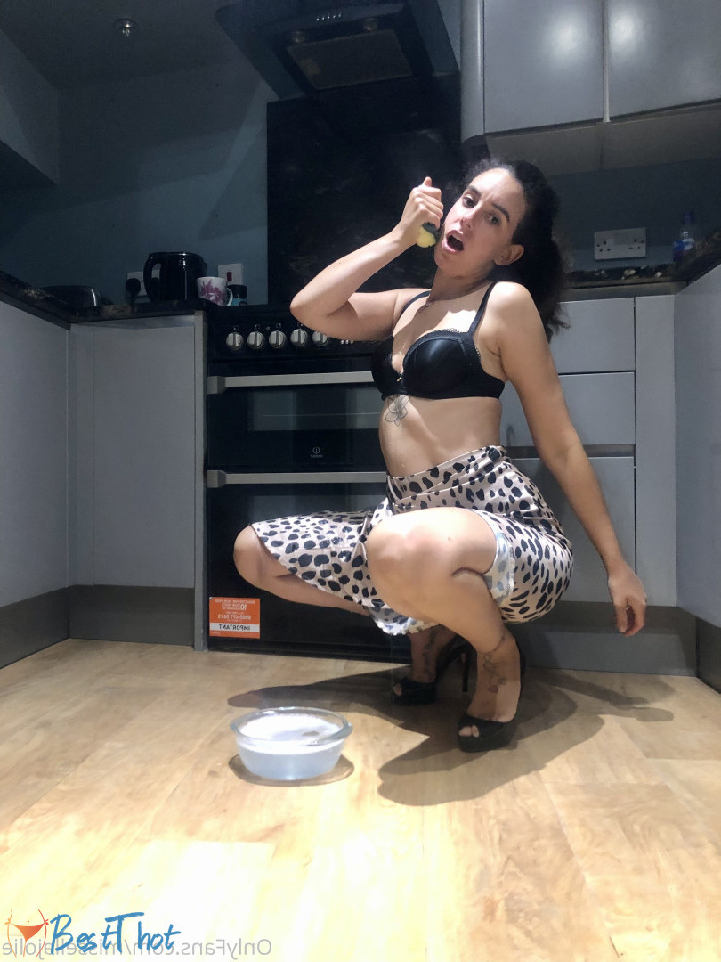 Photo by missellajolie published on December 22,2024 11:08:48 - BestThots