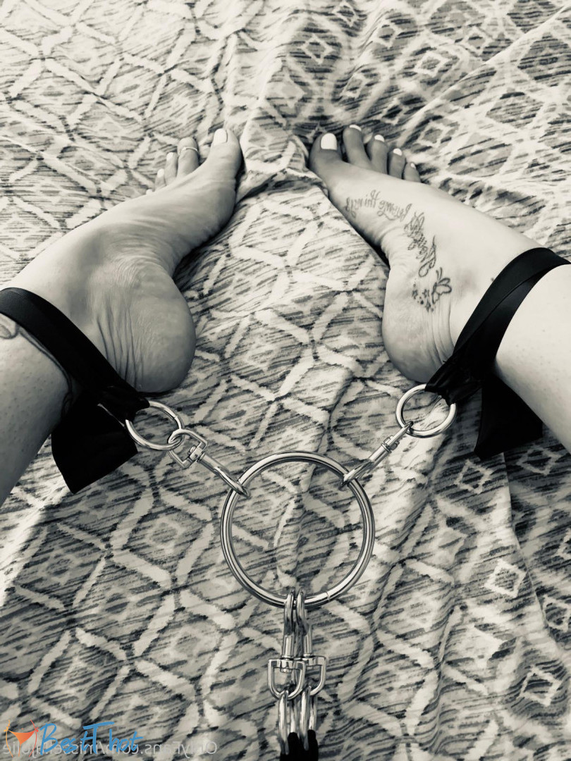 Photo by missellajolie published on December 22,2024 12:08:08 - BestThots