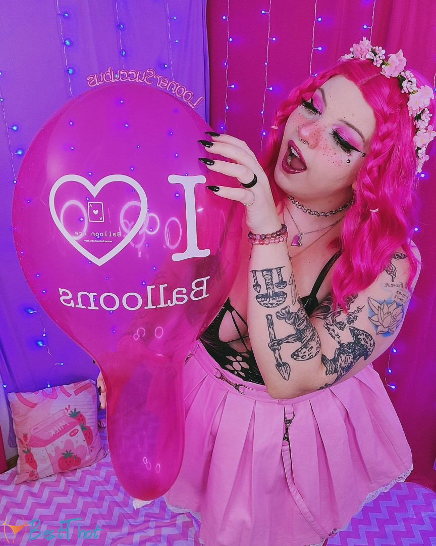 Photo by succubusworld published on December 14,2024 08:05:28 - BestThots