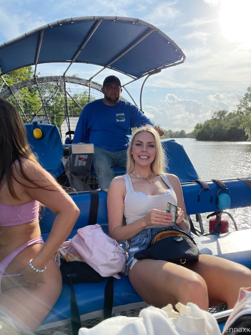 Photo by jennaxx published on August 30,2023 09:14:28 - BestThots