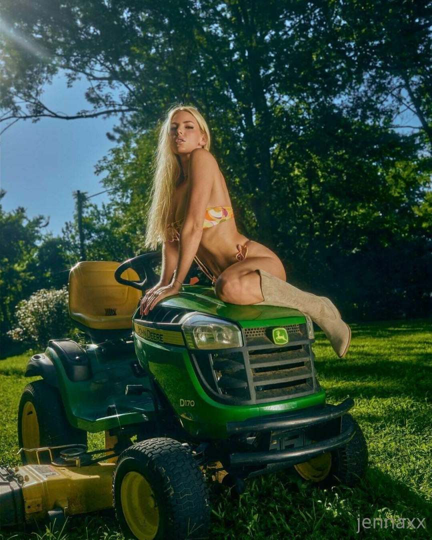 Photo by jennaxx published on August 30,2023 09:59:00 - BestThots