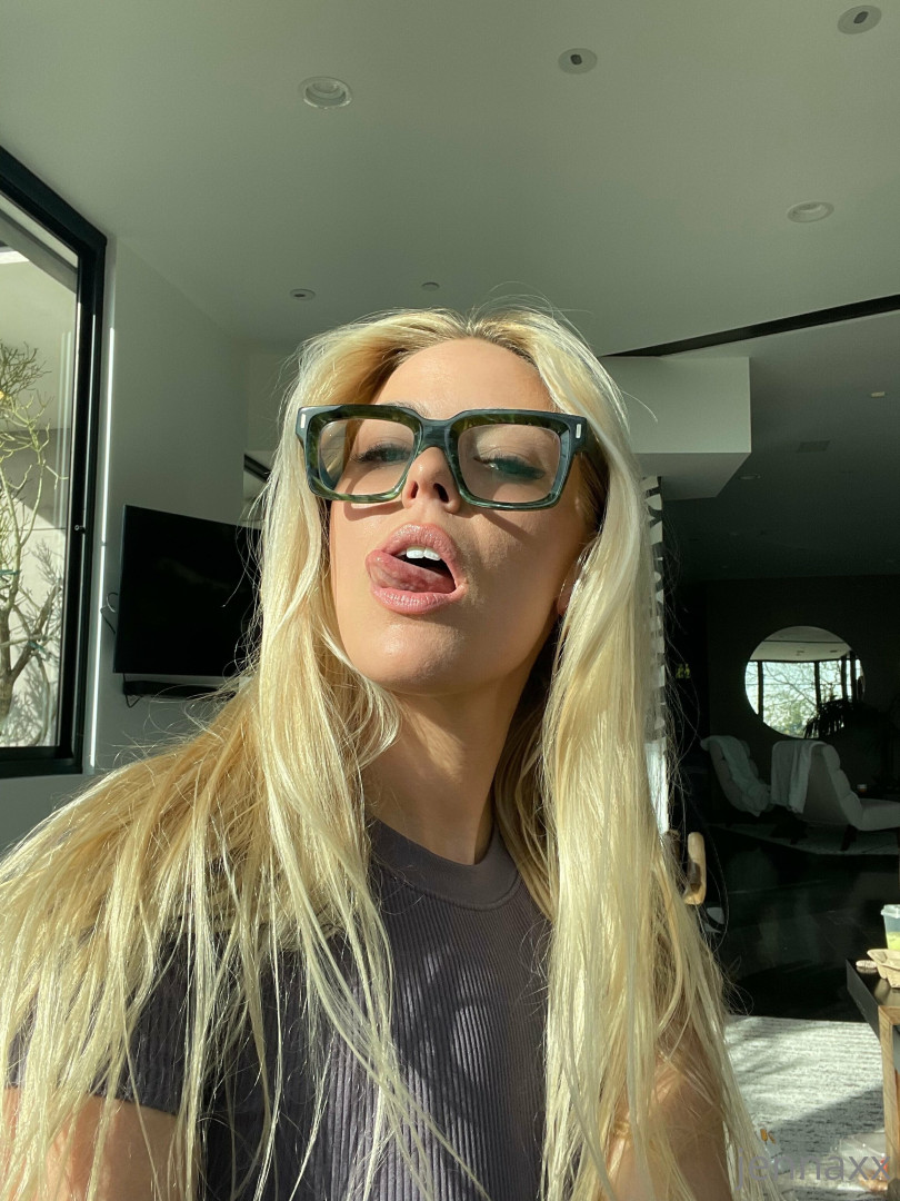 Photo by jennaxx published on August 30,2023 10:22:11 - BestThots