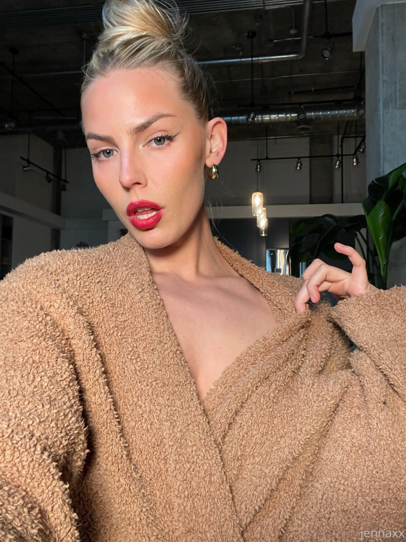 Photo by jennaxx published on August 30,2023 12:34:23 - BestThots