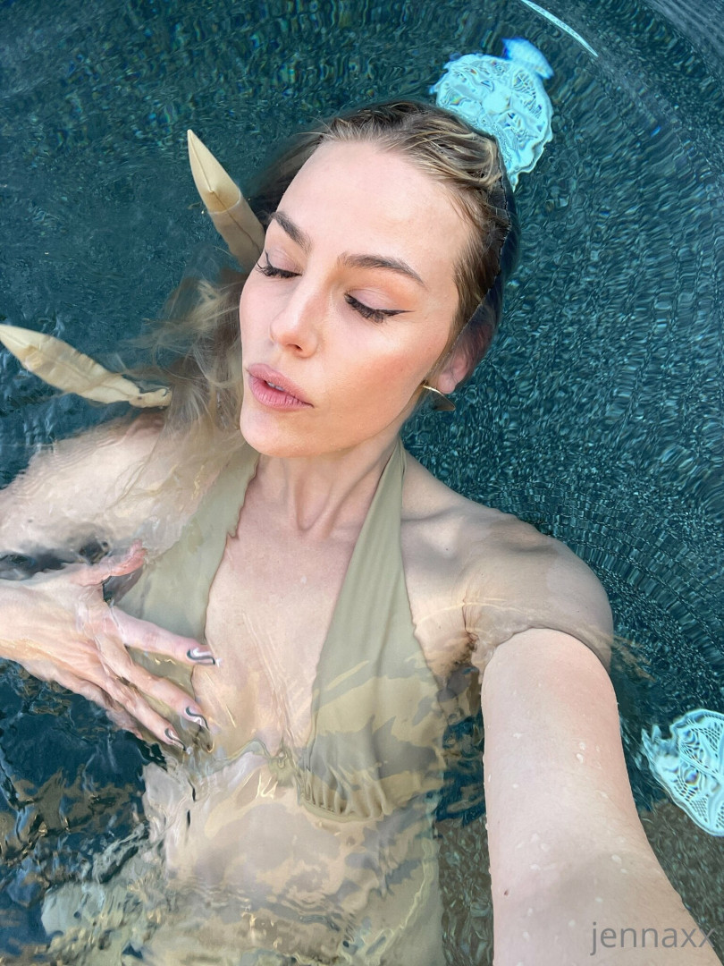 Photo by jennaxx published on August 30,2023 15:08:35 - BestThots