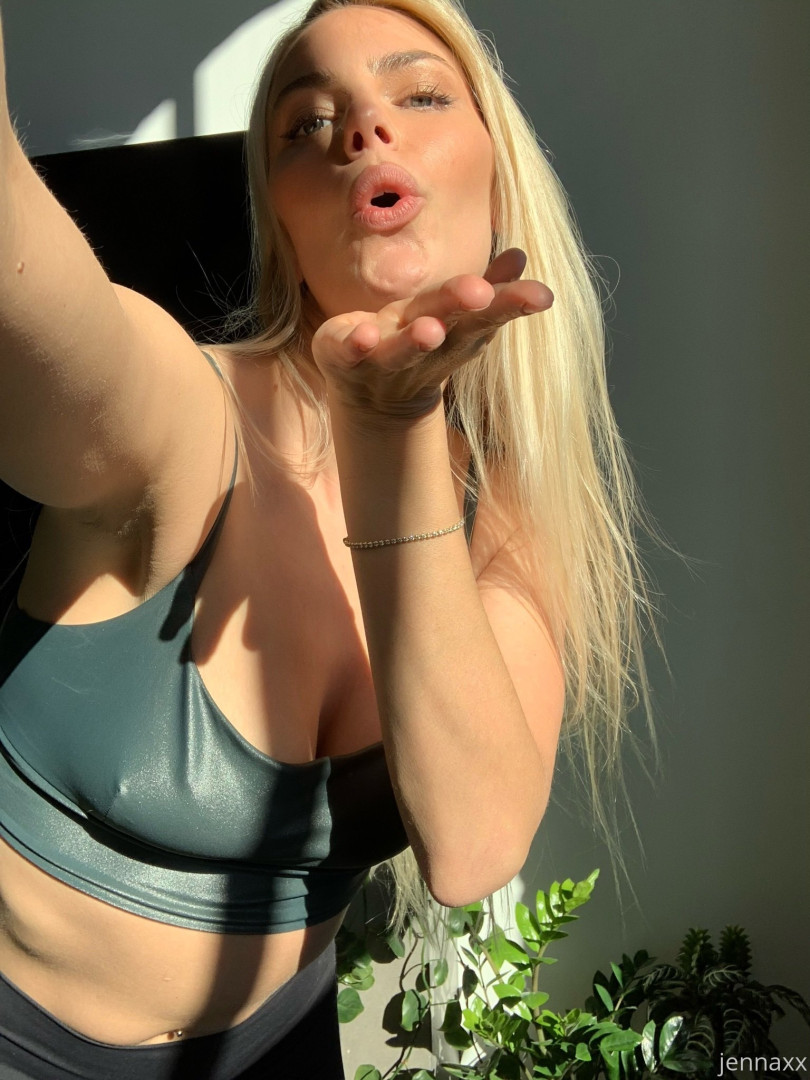 Photo by jennaxx published on August 30,2023 16:00:15 - BestThots