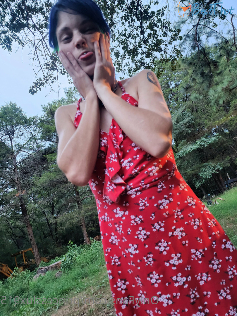 Photo by princesslux915 published on December 14,2024 08:05:38 - BestThots