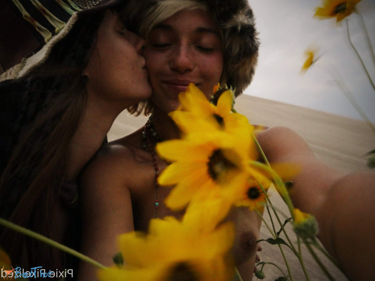 Photo by pixiepixelized published on December 22,2024 10:09:38 - BestThots