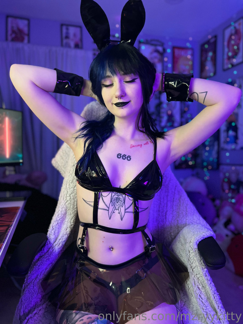 Photo by mzryykittyfree published on July 6,2023 12:48:03 - BestThots