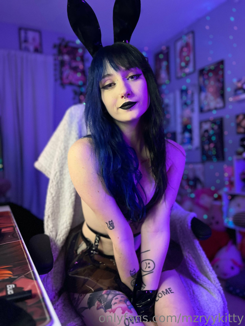 Photo by mzryykittyfree published on July 6,2023 12:53:32 - BestThots