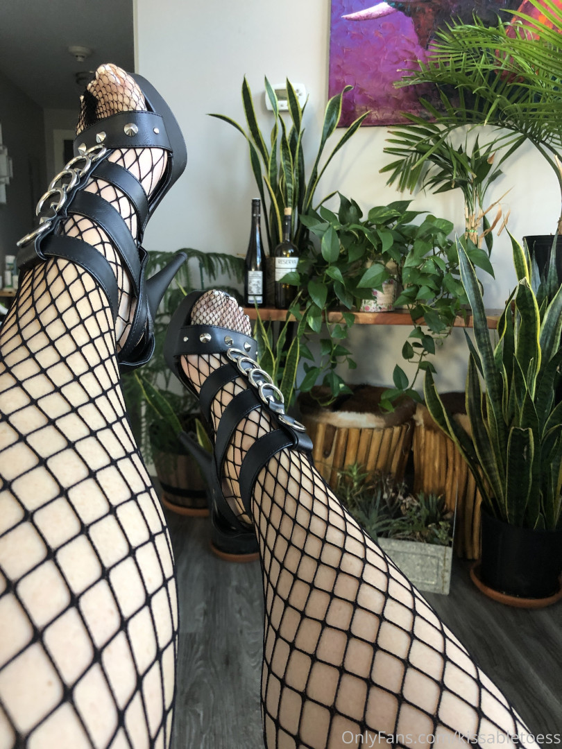 Photo by kissabletoess published on June 8,2023 05:35:41 - BestThots