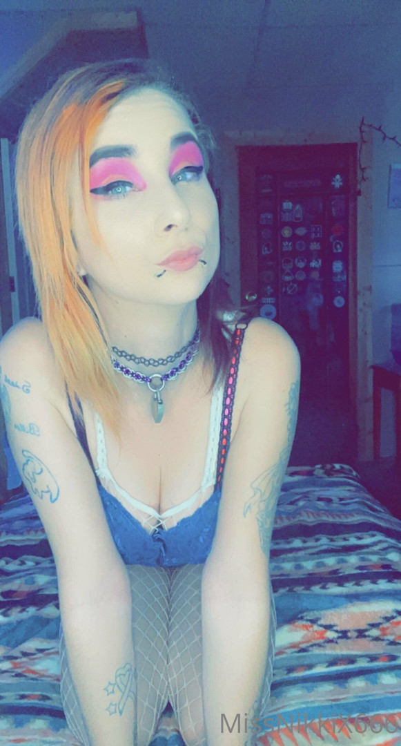 Photo by bongbitch420 published on December 10,2023 11:09:48 - BestThots