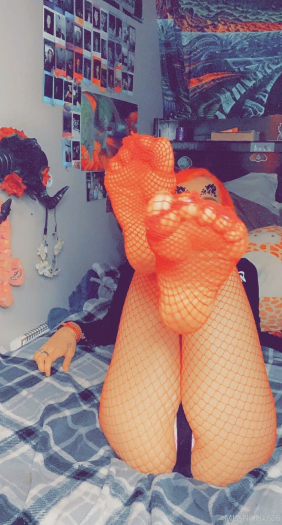 Photo by bongbitch420 published on December 10,2023 11:09:59 - BestThots