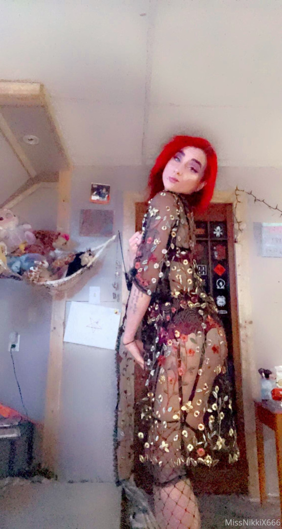 Photo by bongbitch420 published on December 10,2023 11:10:34 - BestThots