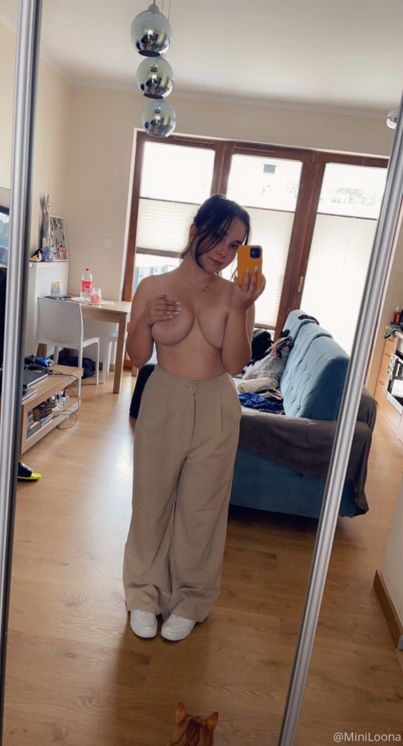 Photo by miniloonaa published on August 20,2023 20:06:24 - BestThots