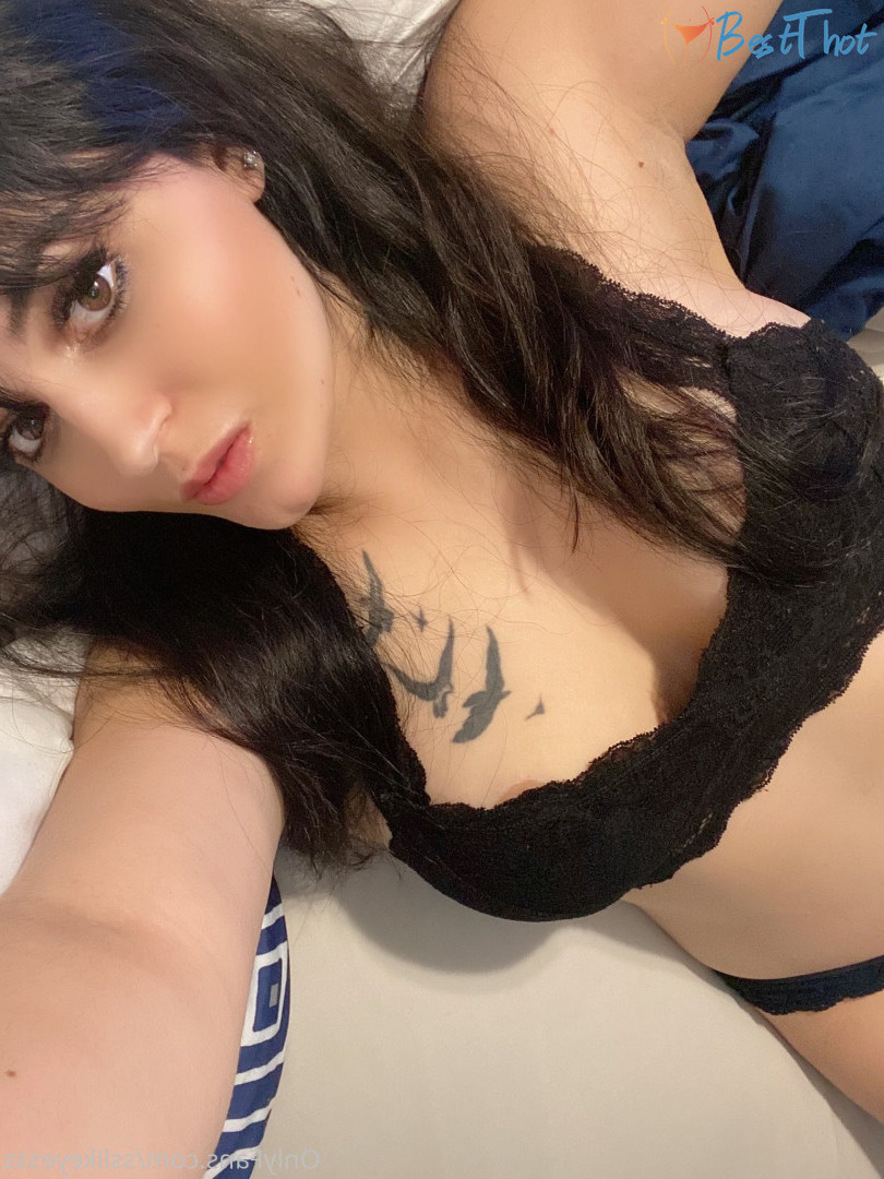 Photo by sslikeyesss published on December 18,2024 21:07:15 - BestThots