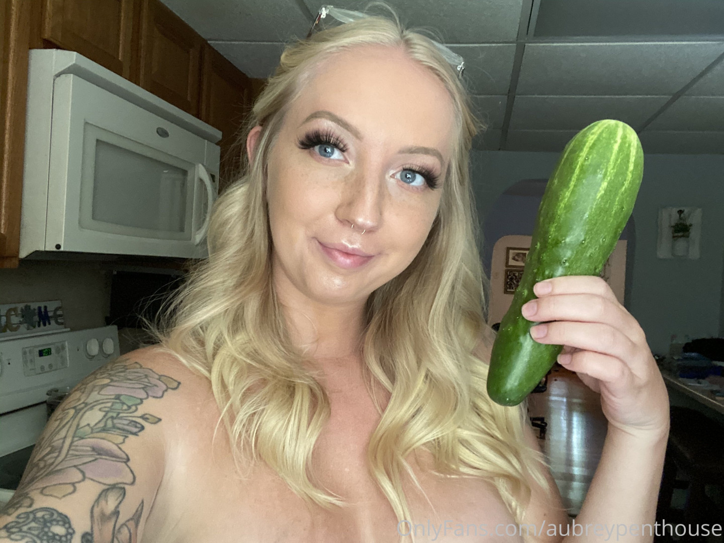 Photo by aubreypenthouse published on July 20,2023 18:44:43 - BestThots