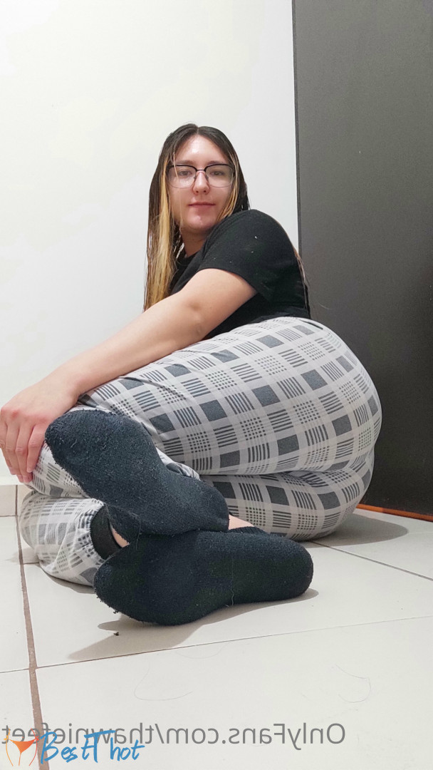 Photo by thawniefeet published on December 12,2024 09:37:50 - BestThots