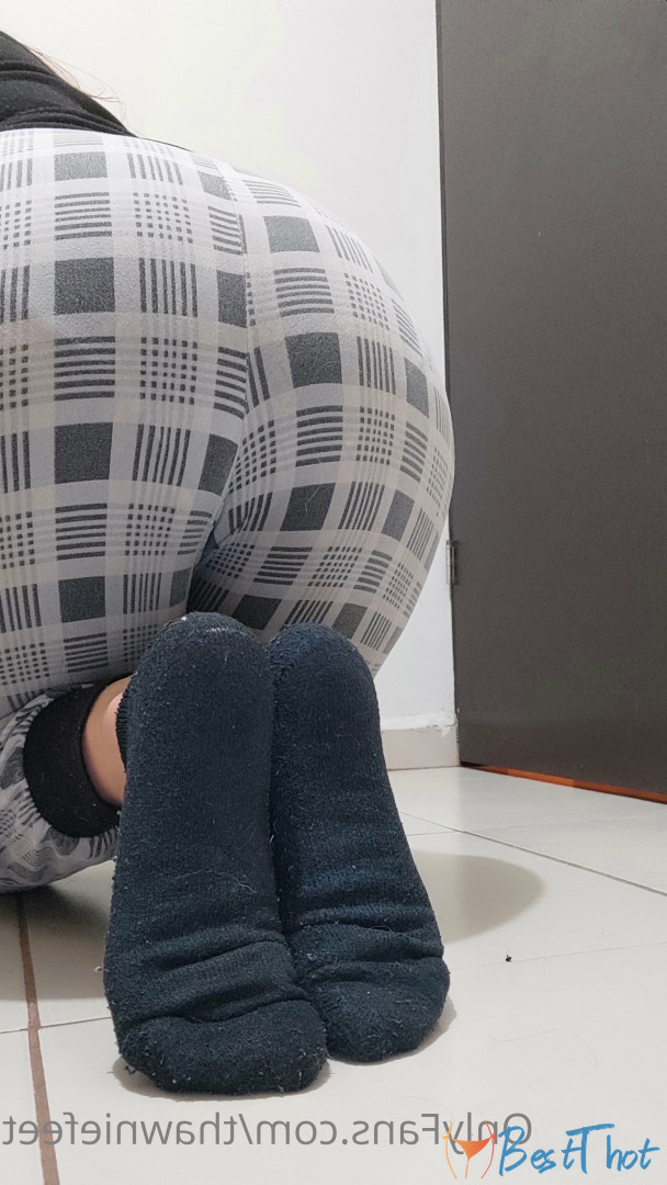 Photo by thawniefeet published on December 12,2024 09:38:30 - BestThots