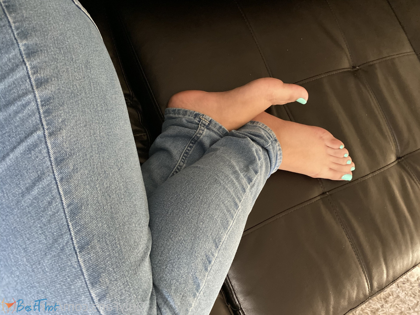 Photo by kamixfeet published on December 15,2024 21:05:08 - BestThots