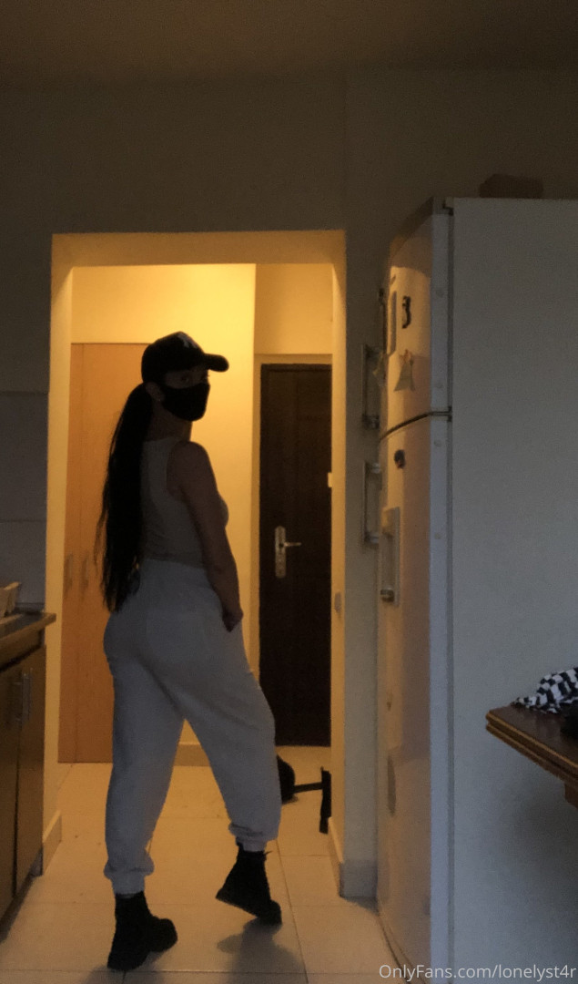 Photo by lonelyst4r published on June 7,2023 18:22:49 - BestThots