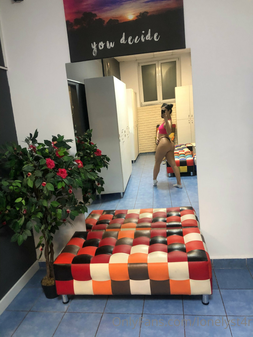 Photo by lonelyst4r published on October 16,2023 18:29:14 - BestThots
