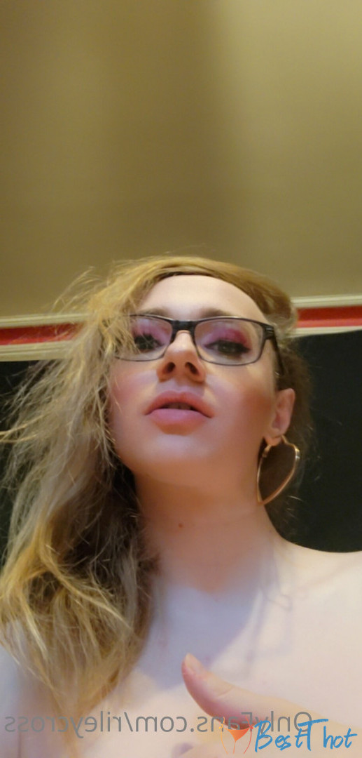 Photo by rileycross published on December 21,2024 23:09:07 - BestThots