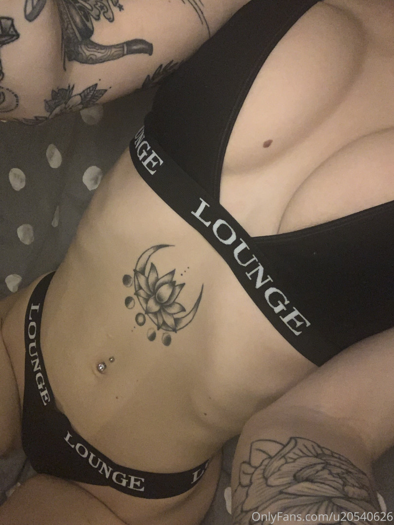 Photo by ameliaarosex published on June 17,2023 16:46:47 - BestThots