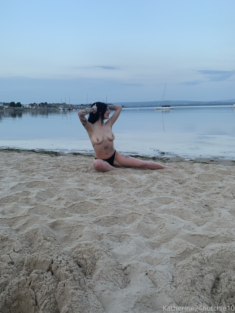 Photo by ameliaarosex published on June 17,2023 17:16:59 - BestThots