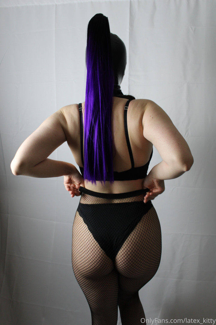Photo by latex_kitty published on October 11,2023 20:05:33 - BestThots