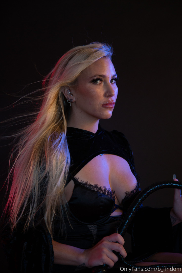 Photo by b_findom published on November 29,2023 02:56:28 - BestThots