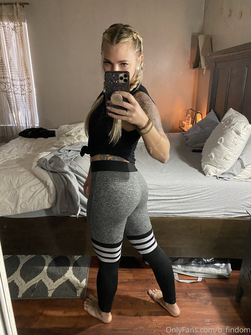 Photo by b_findom published on November 29,2023 02:56:35 - BestThots