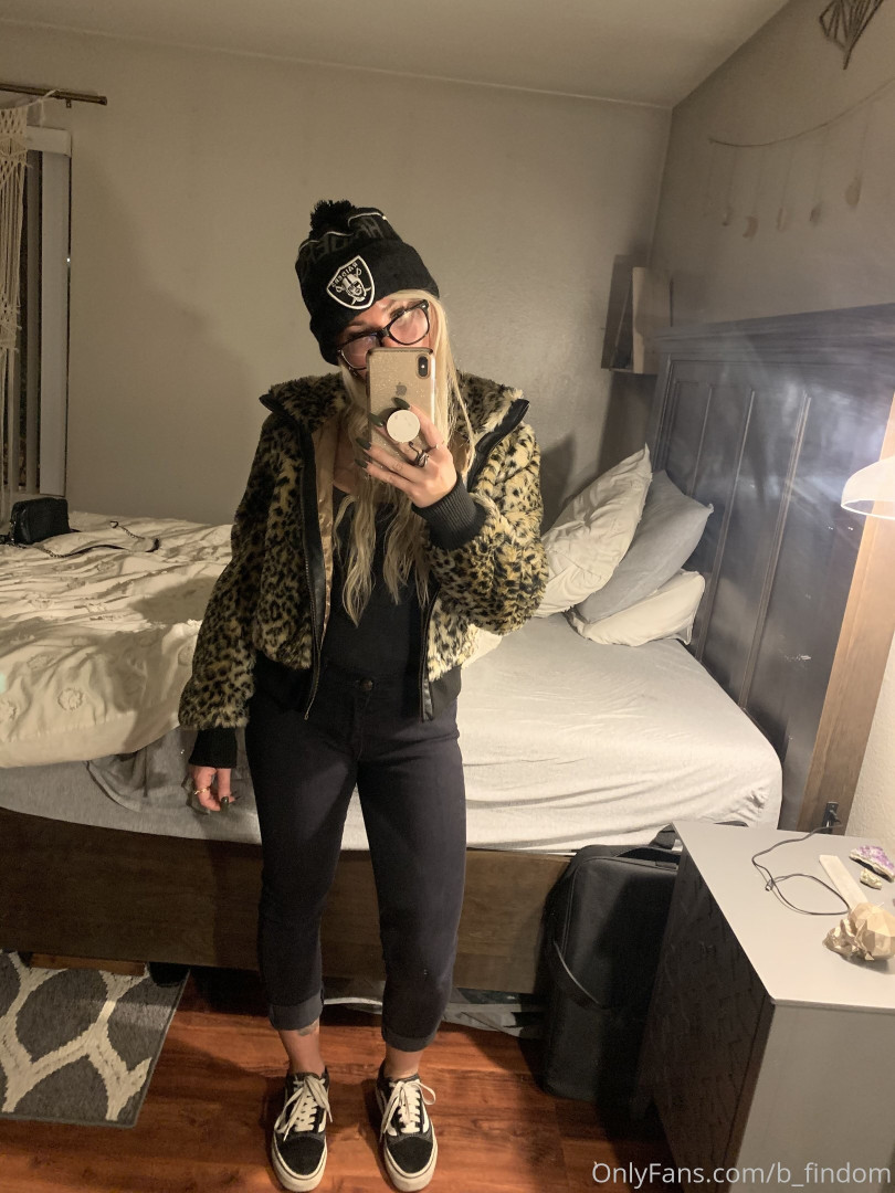 Photo by b_findom published on November 29,2023 02:57:14 - BestThots